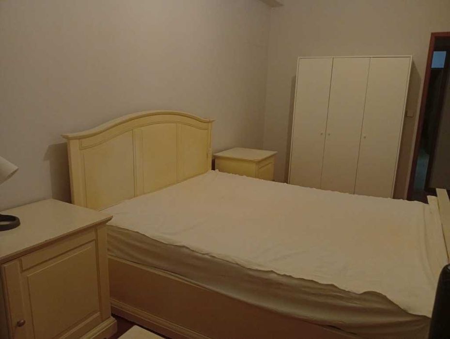 Arrendamento de quarto na Rua Monsenhor Airosa, 49