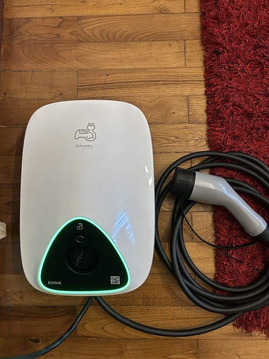 Wallbox carregador de carro eletrico Schneider EVLINK 11kw monófasico