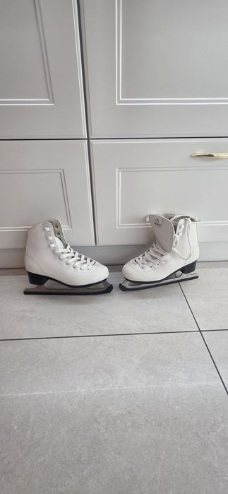 Łyżwy figurowe Oxelo rozmiar 33/34 stan perfekcyjny