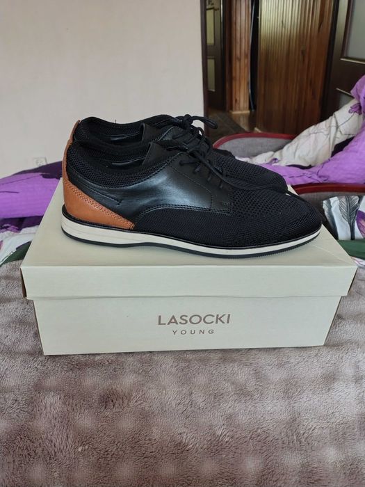 Sprzedam spodnie i buty komunijne