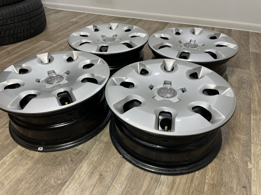 stalowe audi a1 15 5x100 6J et29 bardzo ładne z kołpakami