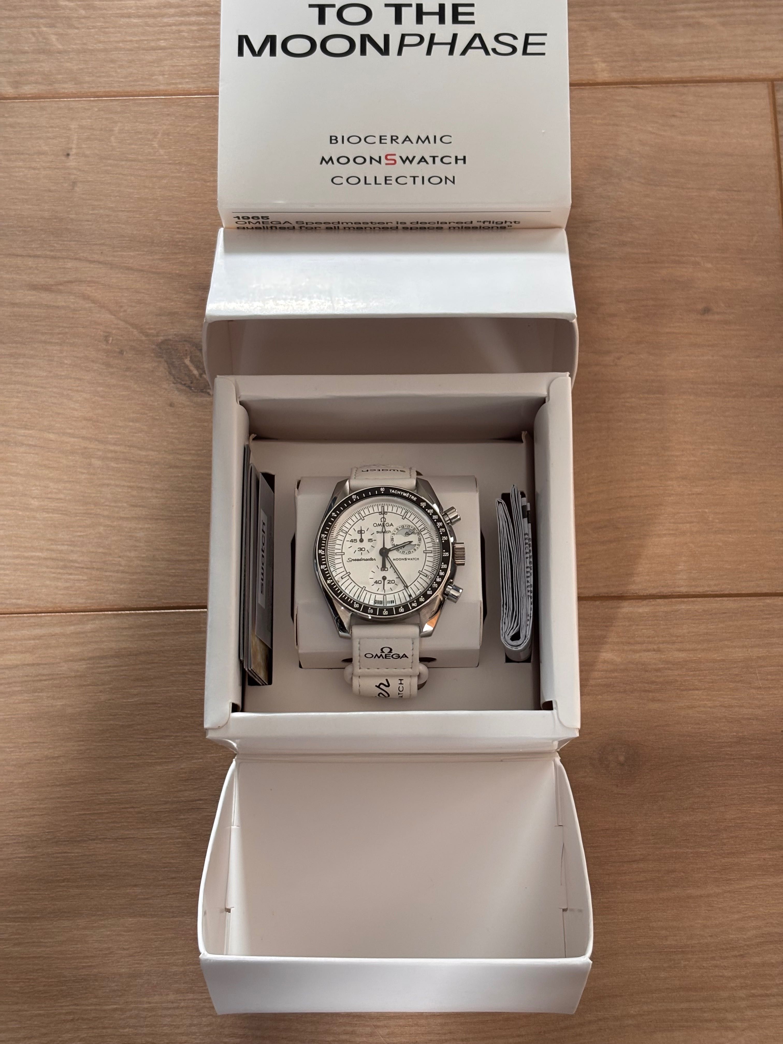 MoonSwatch Omega Moonphase Snoopy – metalowa koperta, nowy