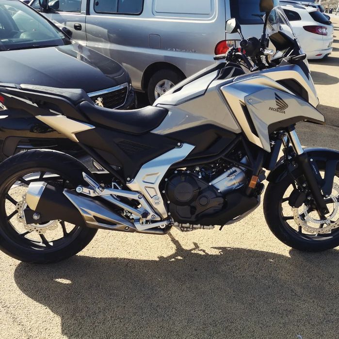 Honda NC750X 2024