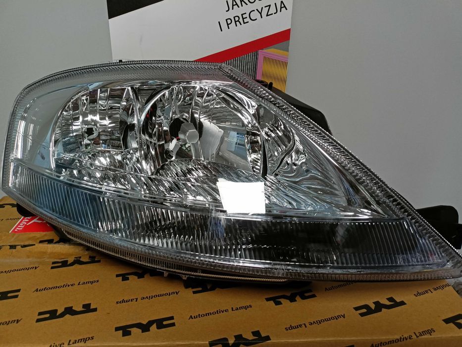 Citroen C3 1 02-09 Lampa/Reflektor przód prawy /H7+H1