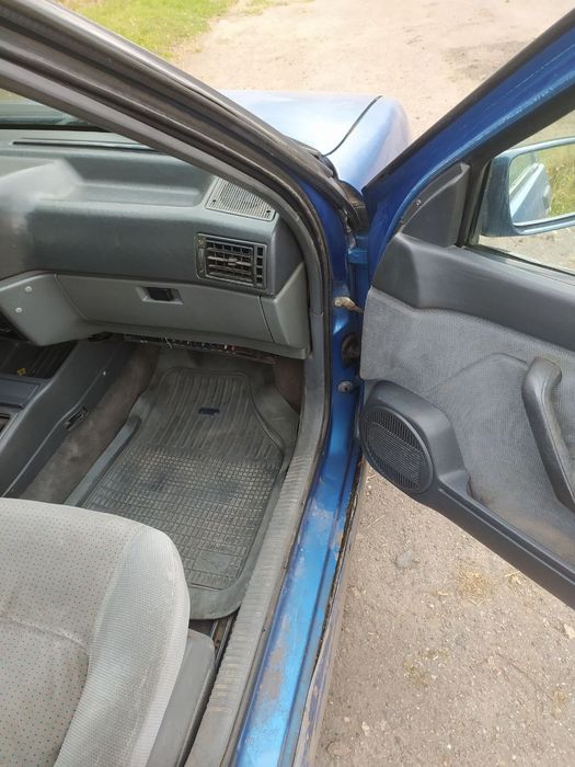 Рено 19 шамаде газ бенз 1.7