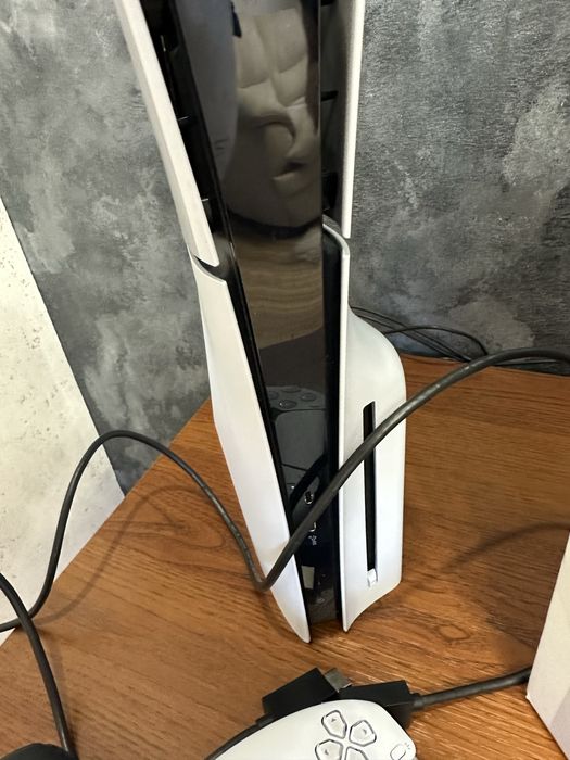 Sony PlayStation 5 ps5 з дисководом та двума джойстиками
