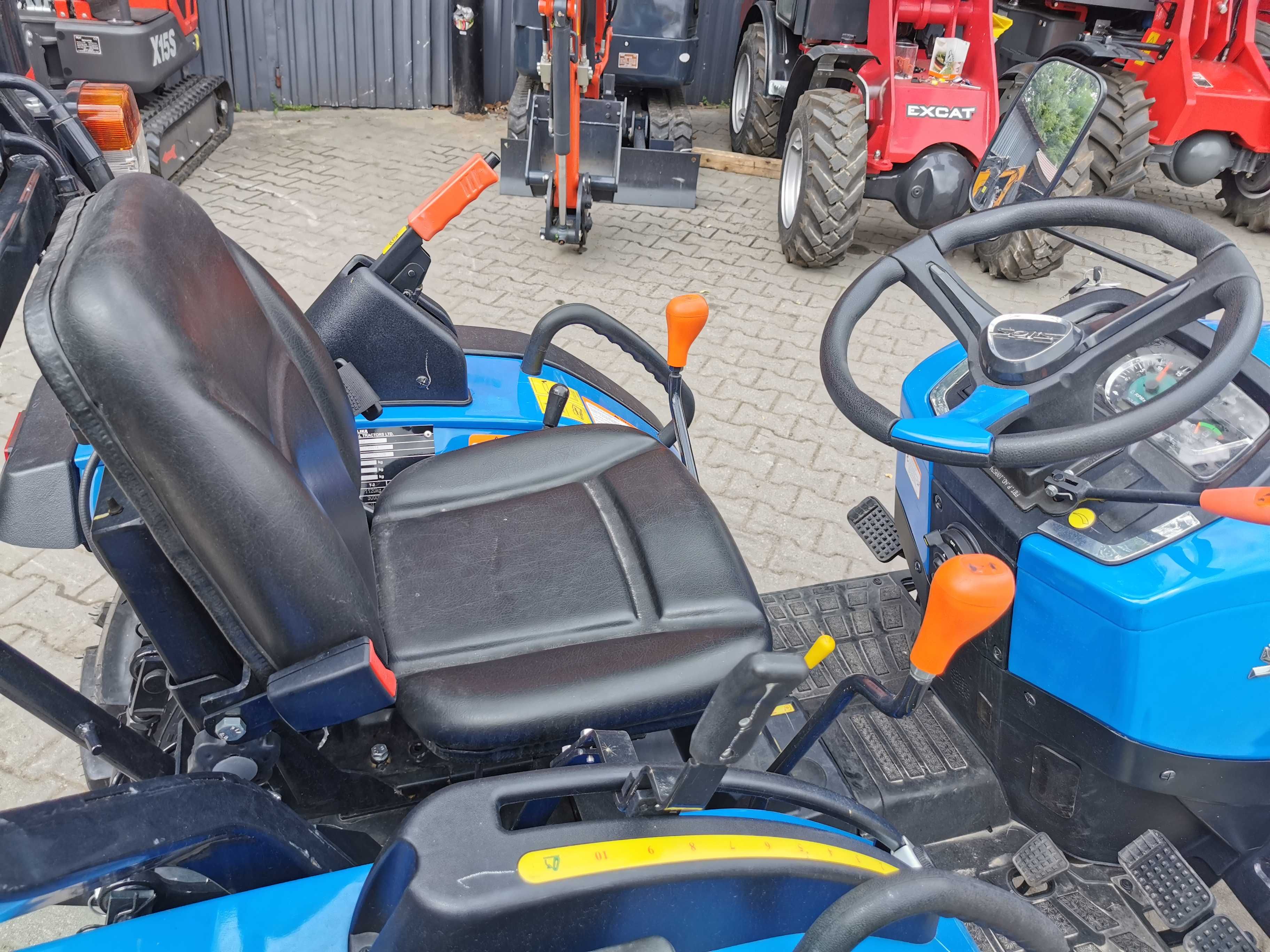 SOLIS 26 4WD z dźwigniami na bokach NOWY