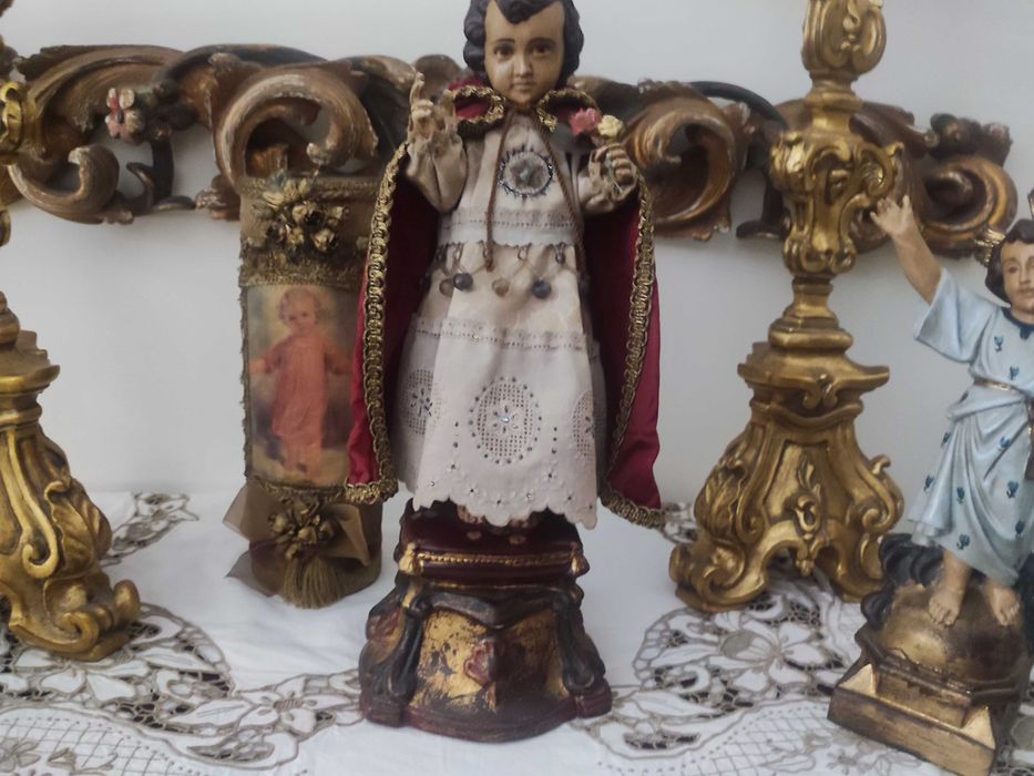 Menino Jesus vestido. Lindíssima peça de arte sacra