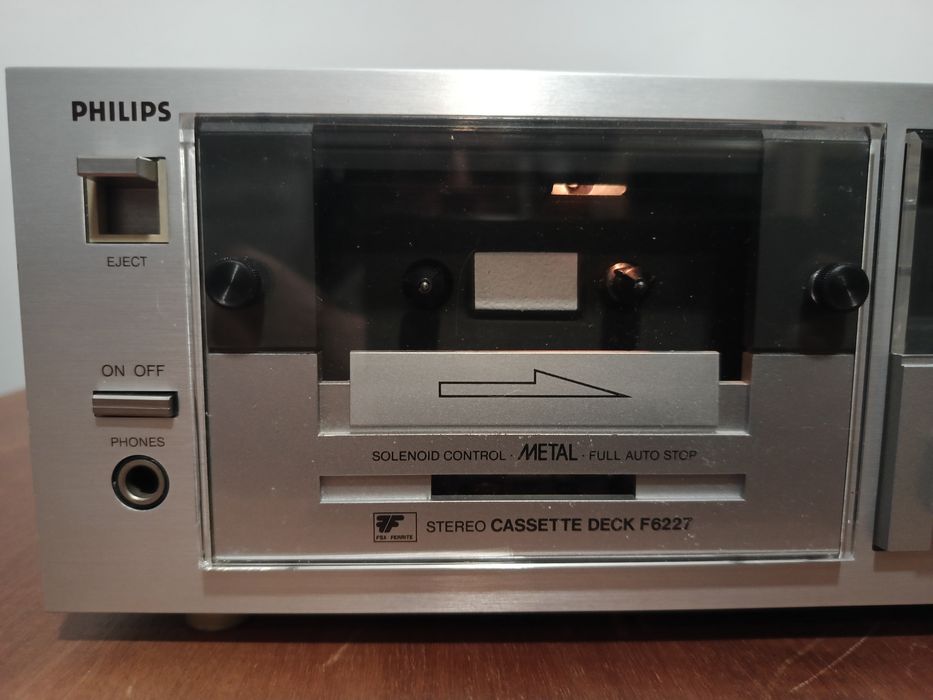 Magnetofon PHILIPS F6227