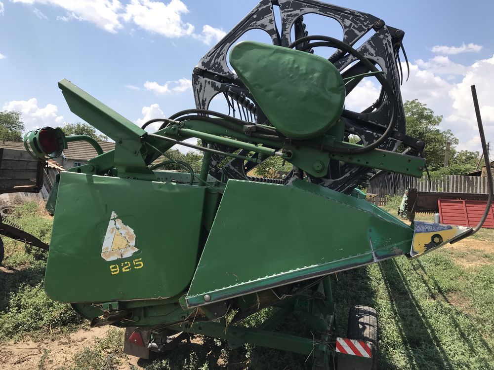 Продам Жатку John Deere 925f