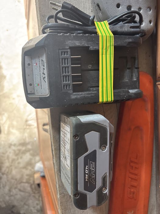 Ladowarka z bateria do podkosiarki stiga szwedzka