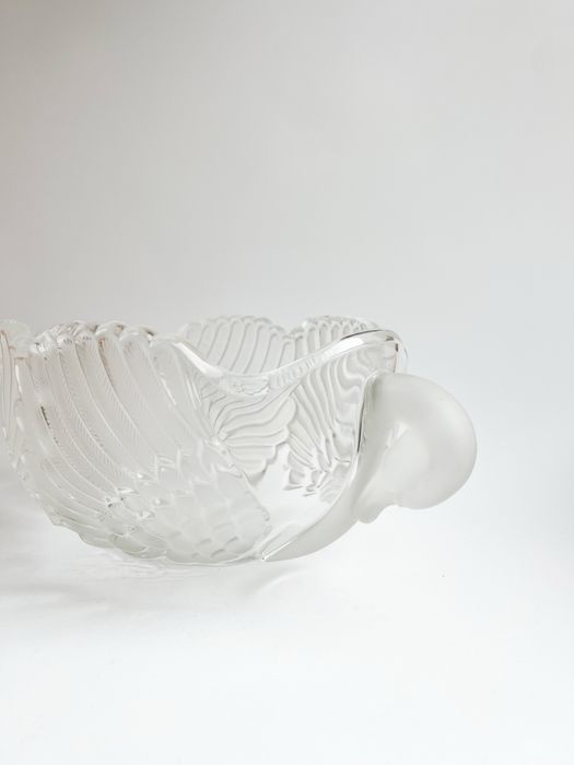 Велика кришталева фруктовниця з лебедями