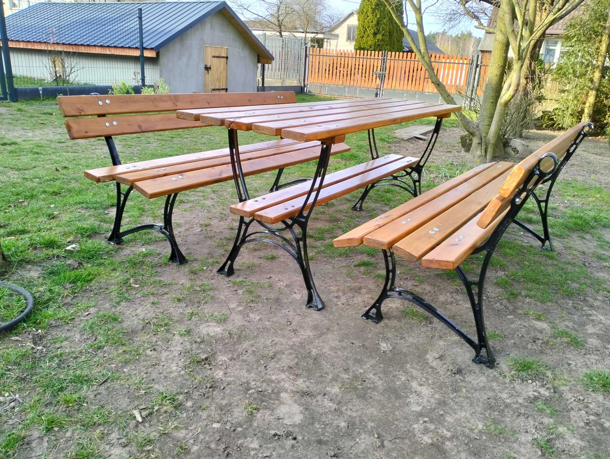 Meble ogrodowe tarasowe dwie ławki+ stół zestaw Królewski aluminiowy