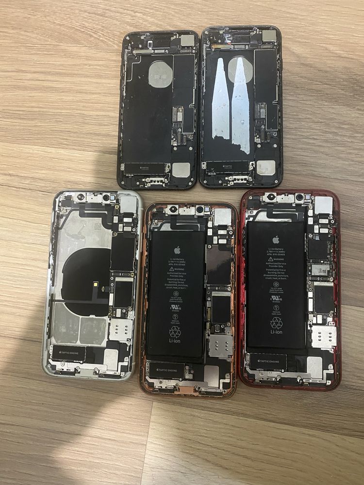 Iphone XR,7 стан невідомо