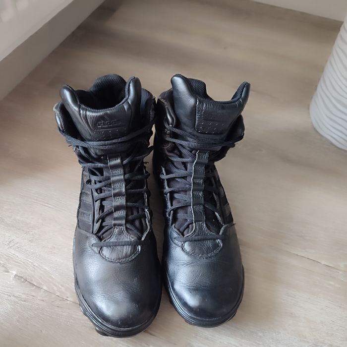 Adidas кожані,ботінки 46р