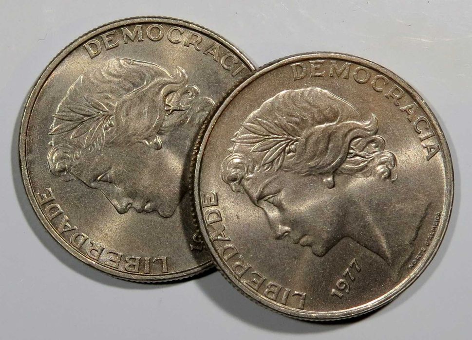 Portugal 25 Escudos 1977 Moedas de rolo - 1€