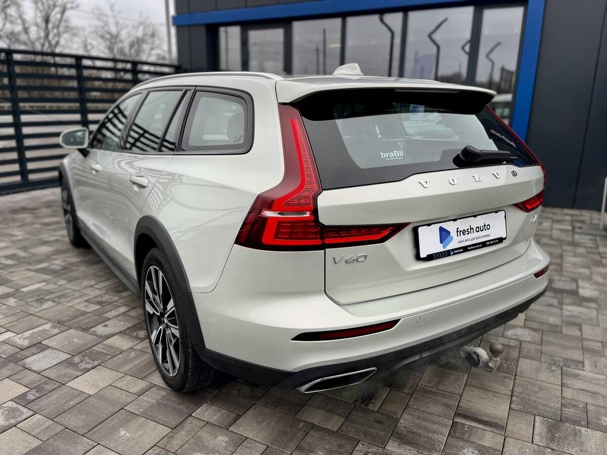 Volvo V60 Cross Country 2019 freshauto