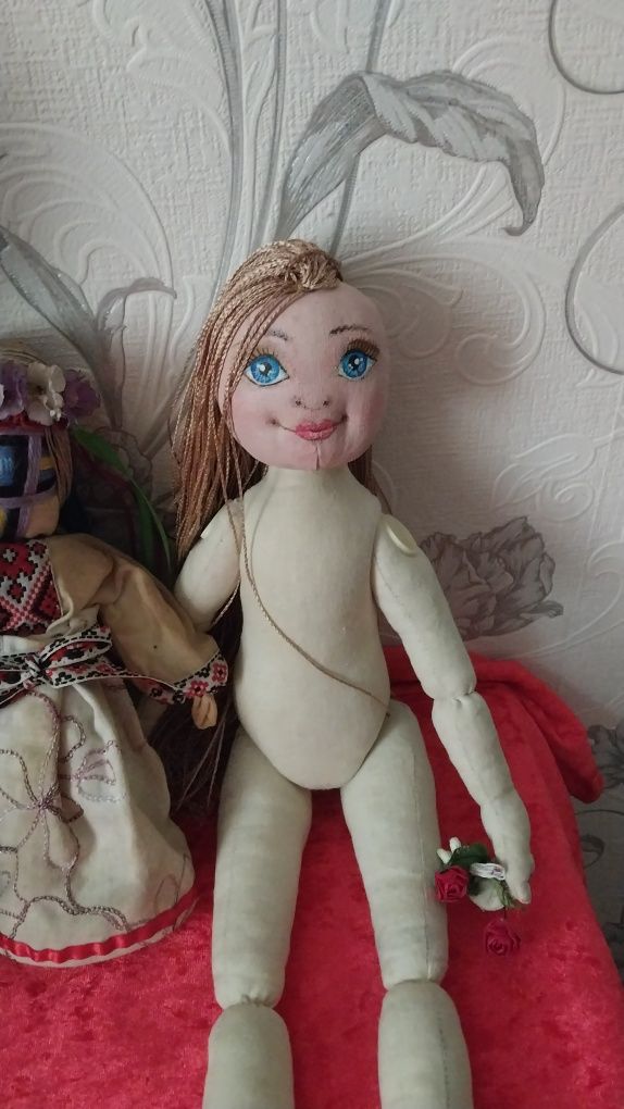 Продам куклы для девочек и,сувенирные ручной работы
