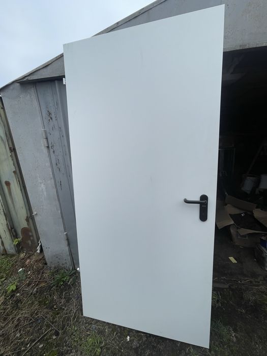 Двері домашні, або складьські у відмінному стані