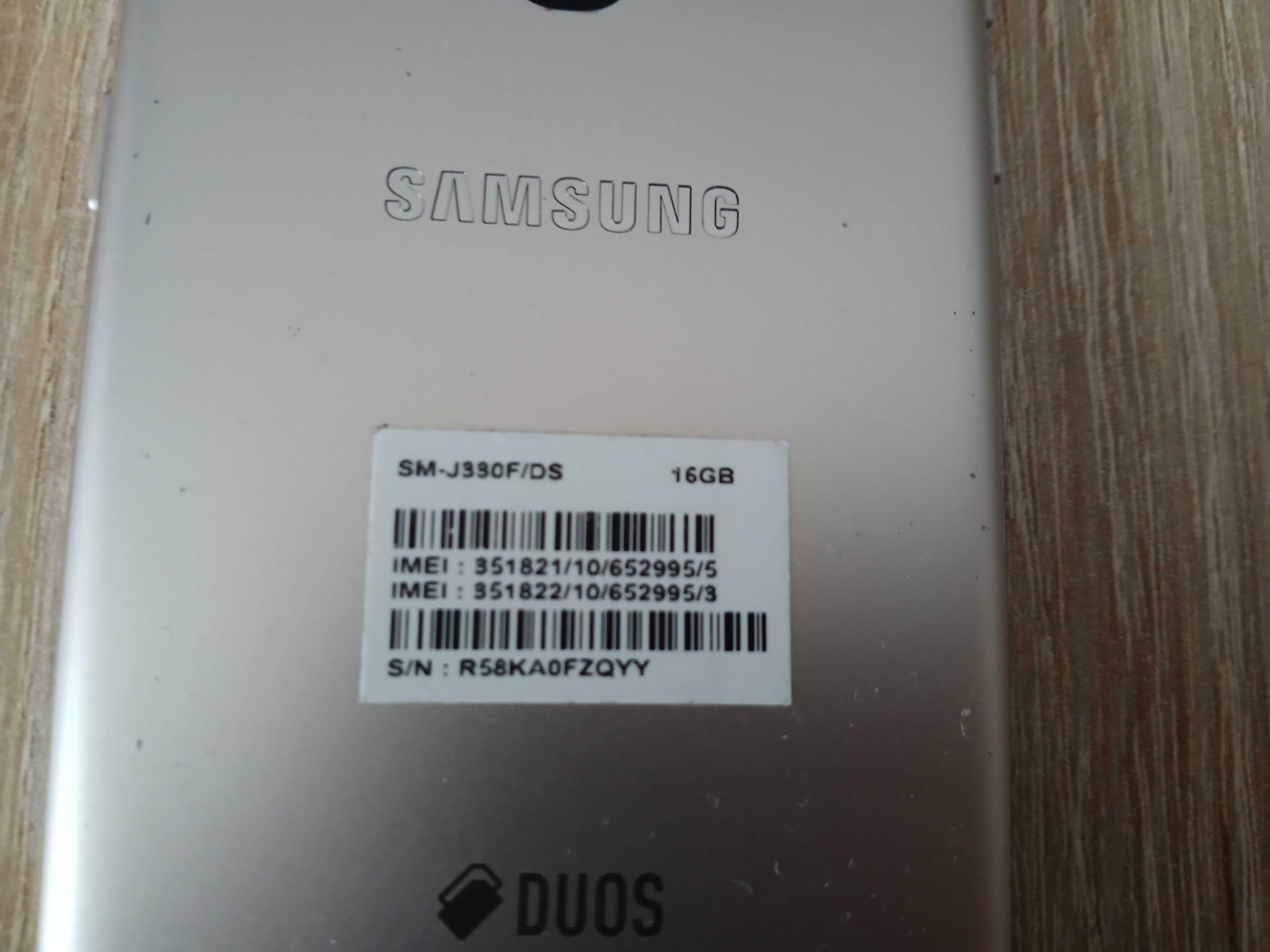 Smartfon Samsung Galaxy J3 2017 duos