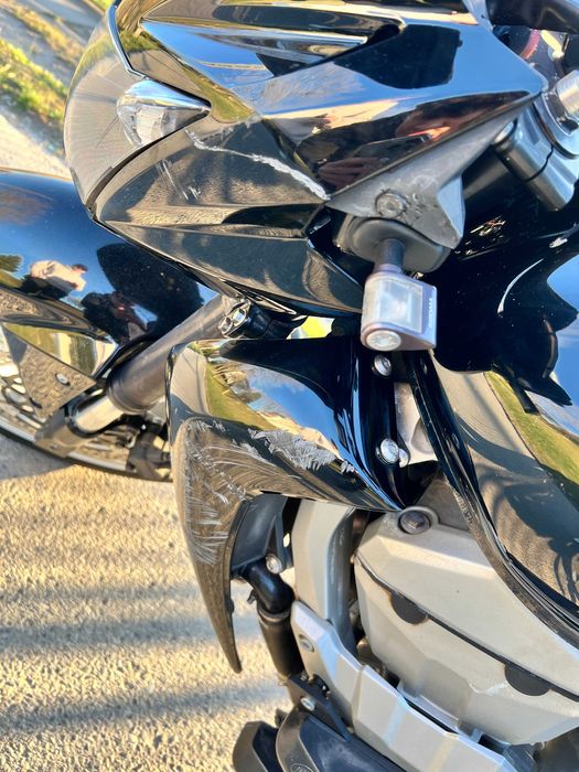 Kawasaki z750 uszkodzony