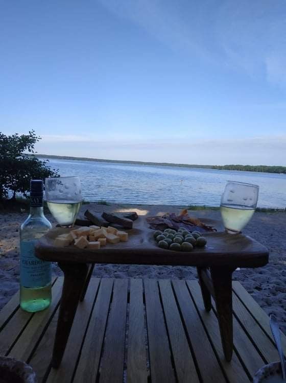 Універсальний столик