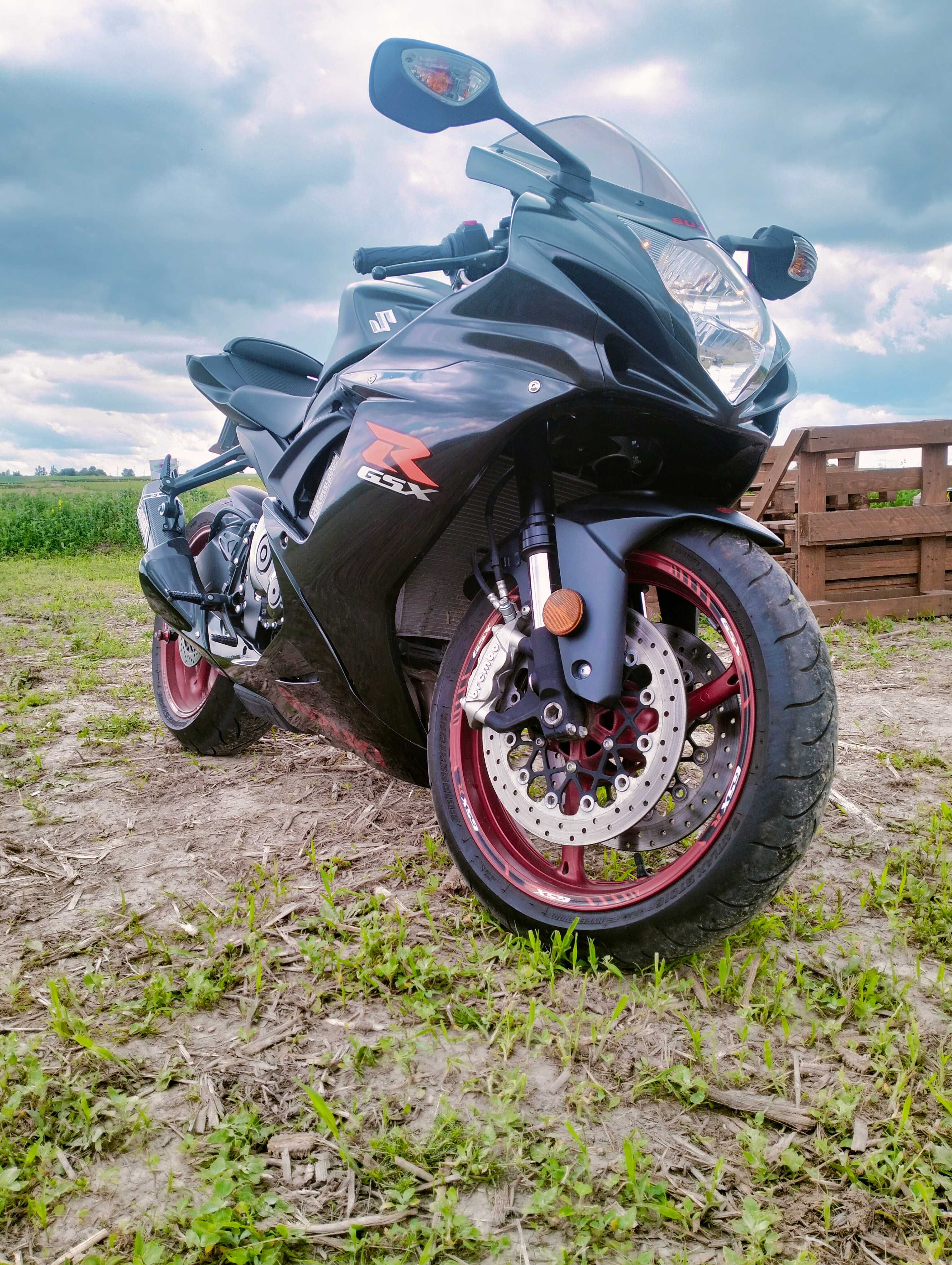Suzuki GSX-R600  L7