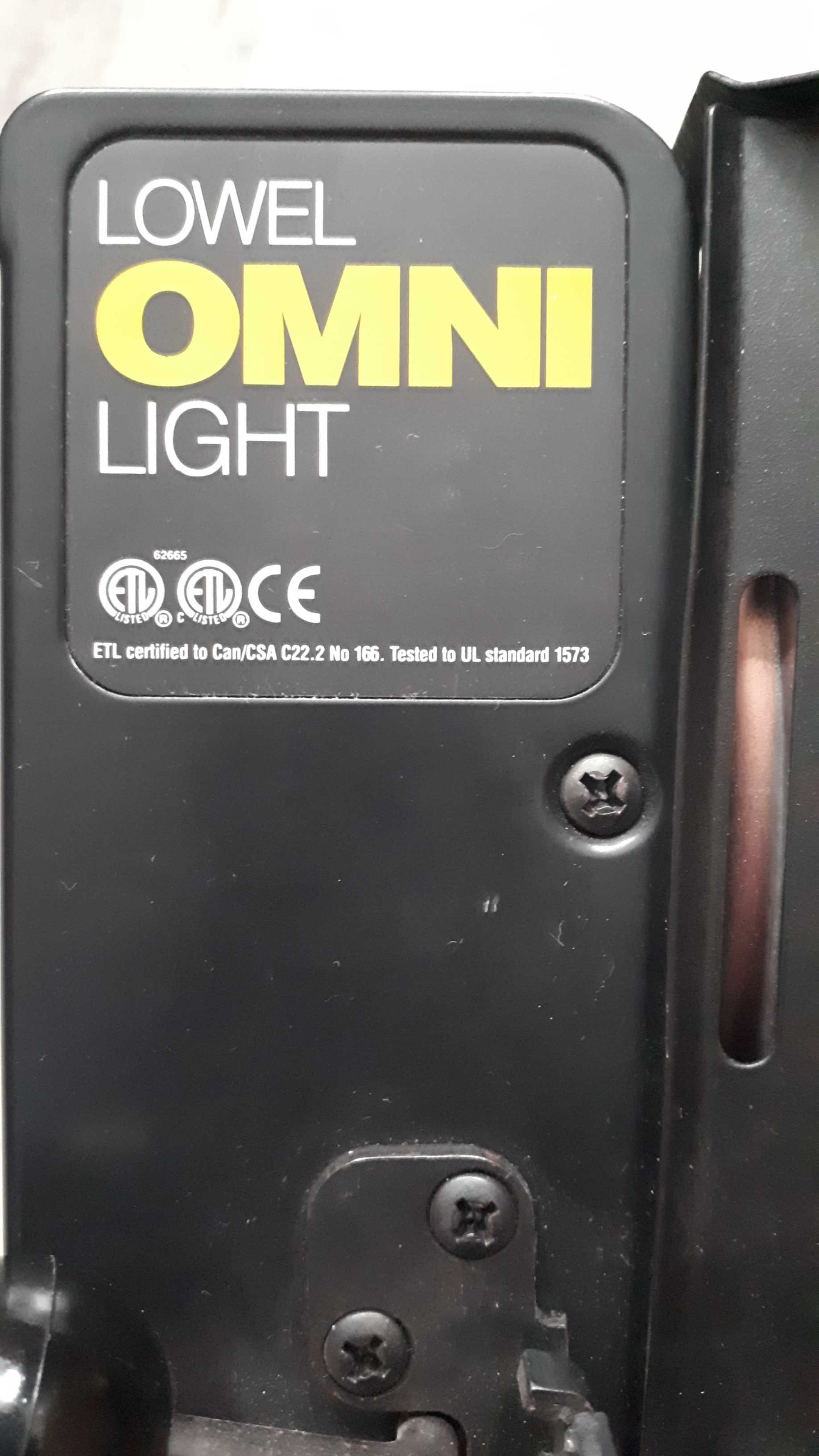 Професійний освітлювальний прилад Lowel Omni Light (Made in USA)