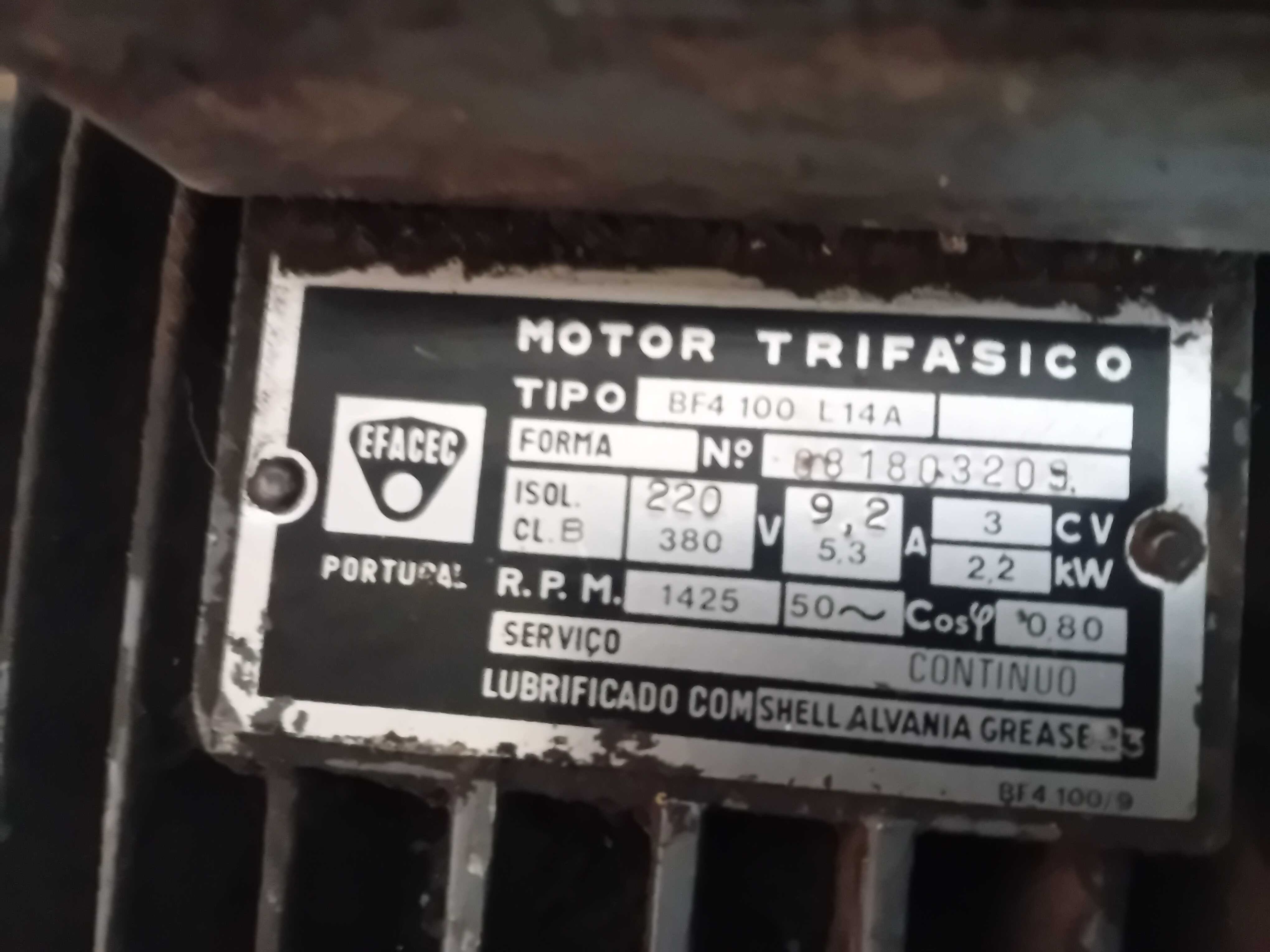 Motor eléctrico trifásico 3 cv Efacec