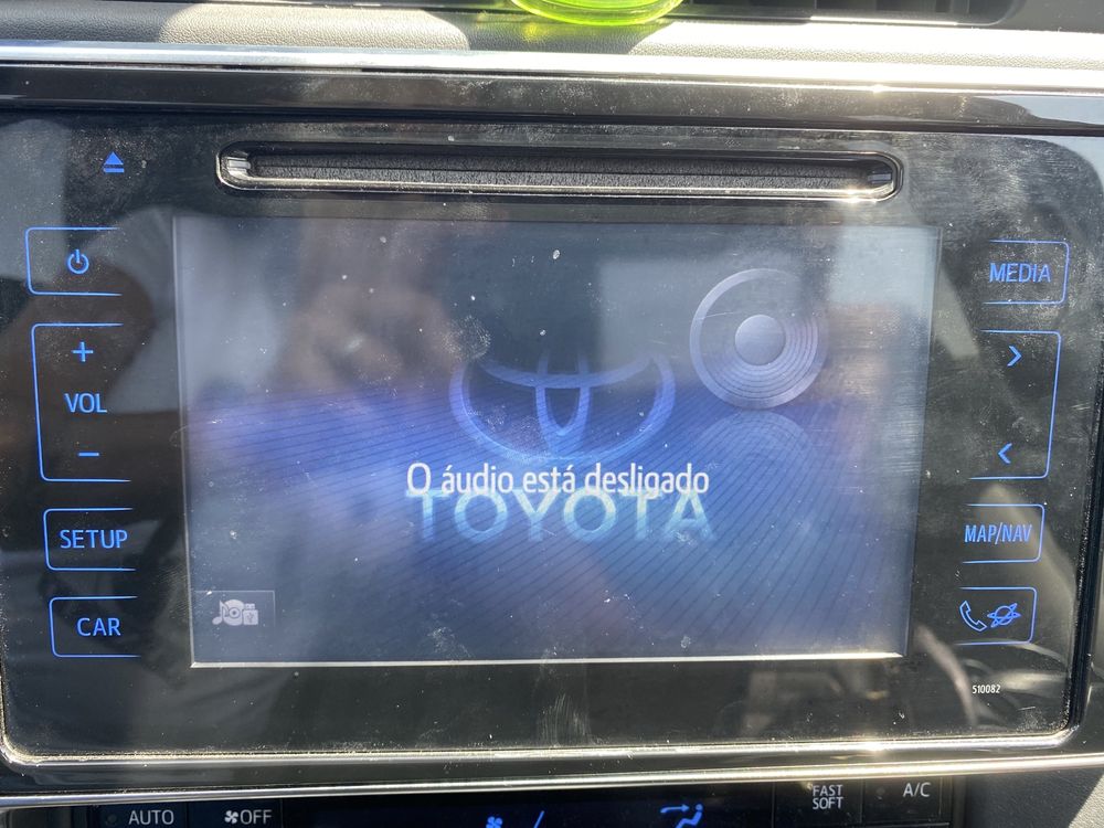Auto Rádio Táctil Toyota Auris