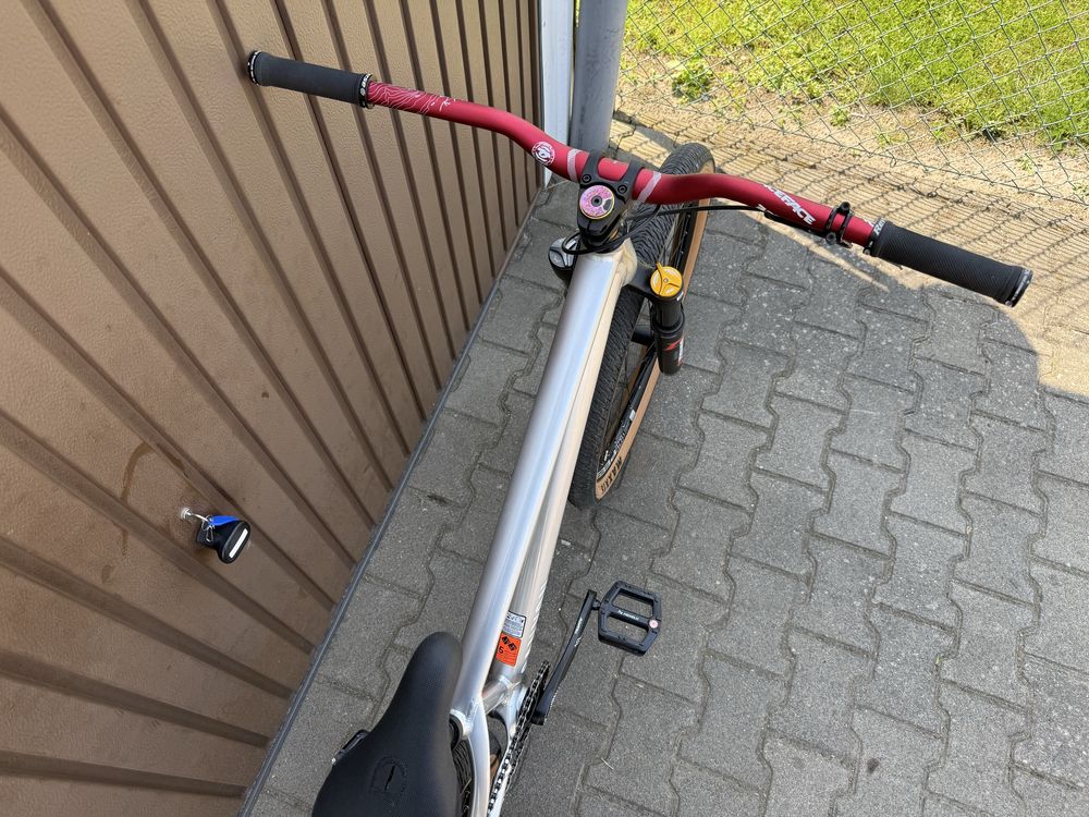 Topowy dirt Canyon stitched 360pro Marzocchi Dj absolut decade 26p