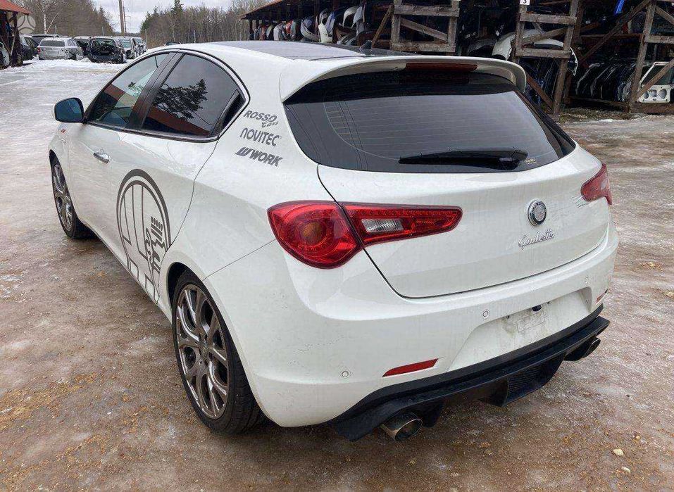 Бампер Alfa Romeo Giulietta розборка