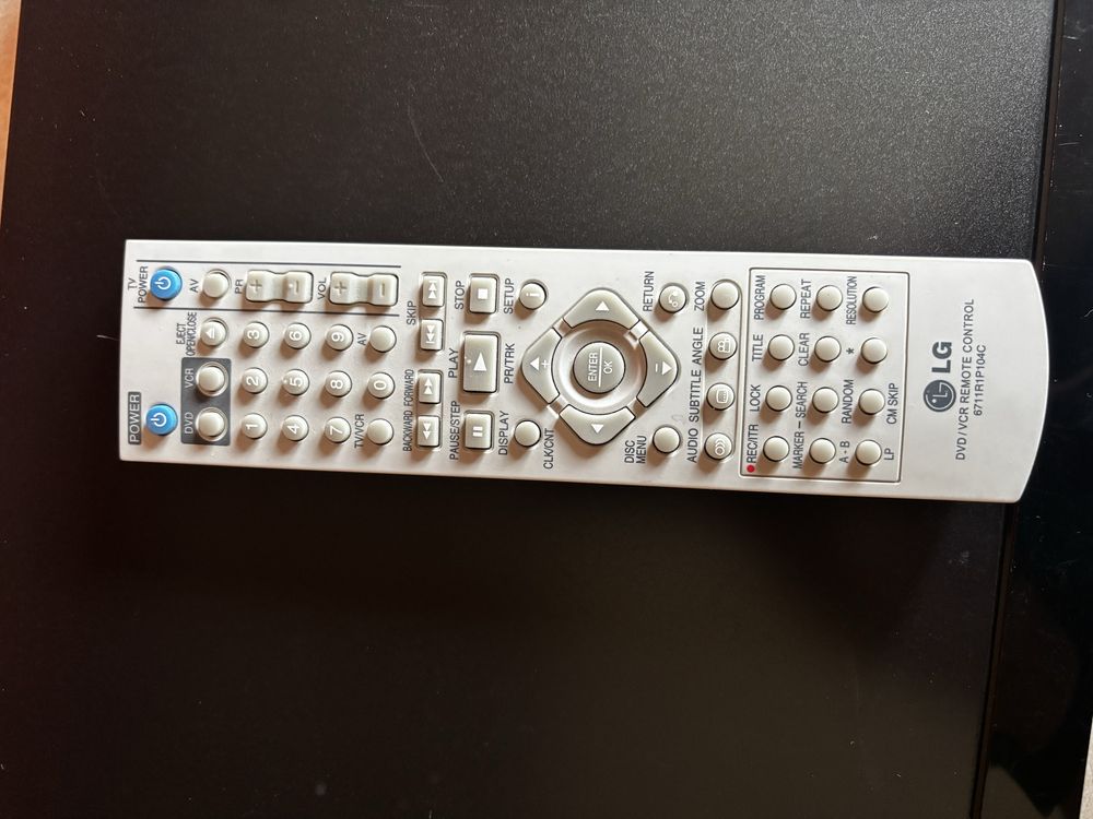 Nagrywarka LG vhs/dvd divix/hdmi/ v390H
