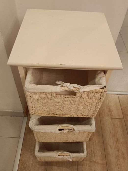 Szafka drewniana wiklinowa z szufladami Biała