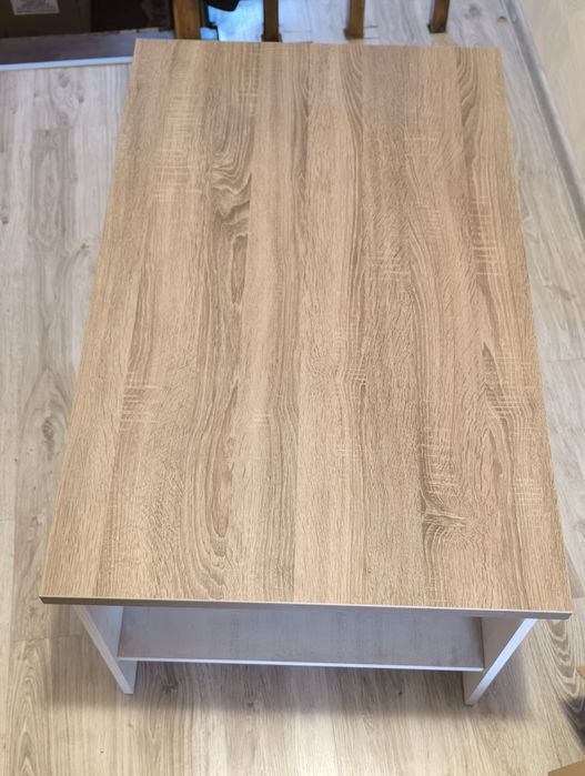 Piękny stolik kawowy