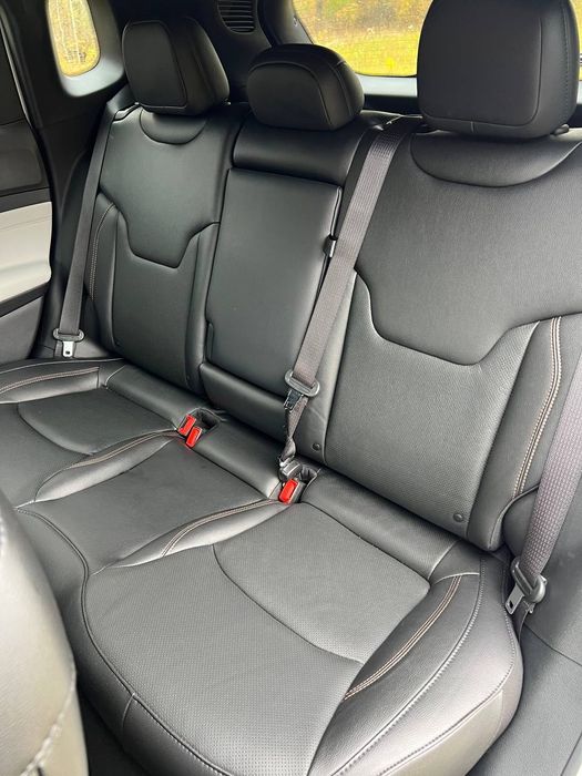 Jeep Compass 2024
II покоління (2nd FL)/MP  •  2.0T 9АТ (203 к.с.)  •