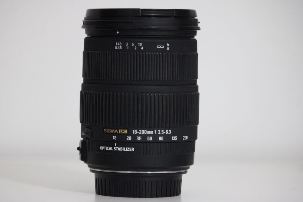 Sigma Lente 18-200mm f/3.5-6.3 DC OS