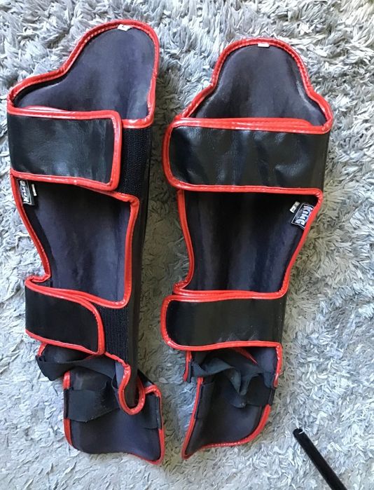 Caneleiras KING PRO Tailand Muay Thai