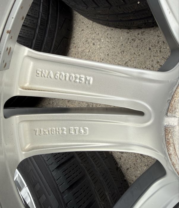 Tiguan II R-Line Koła 18 cali z oponami zimowymi oryginał Sebring