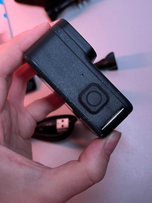 GoPro Hero 12 з хорошим комплектом