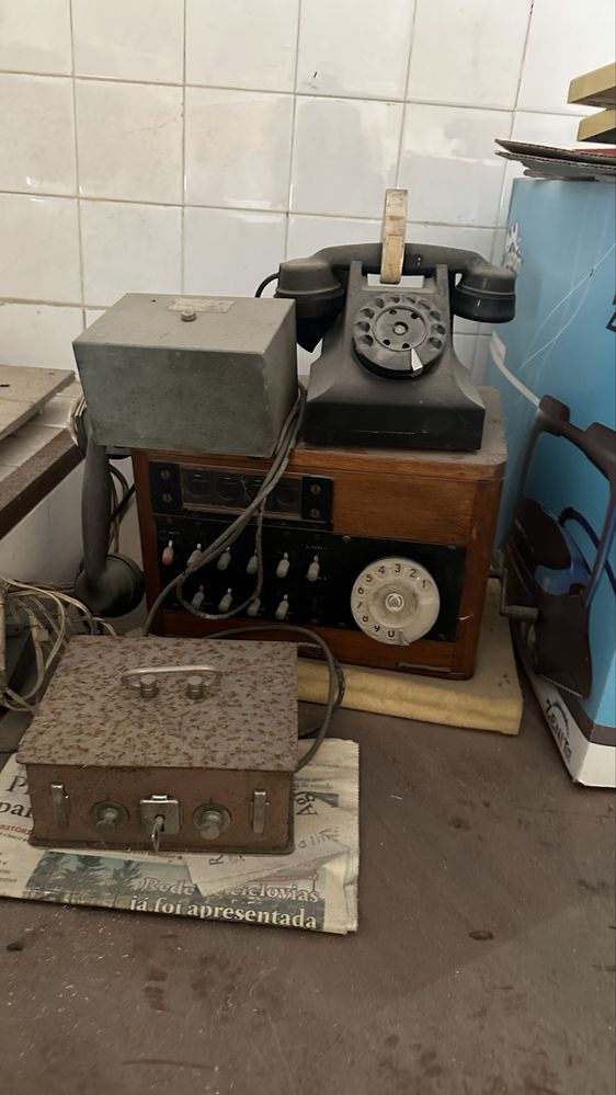 Telefone antigo a funcionar