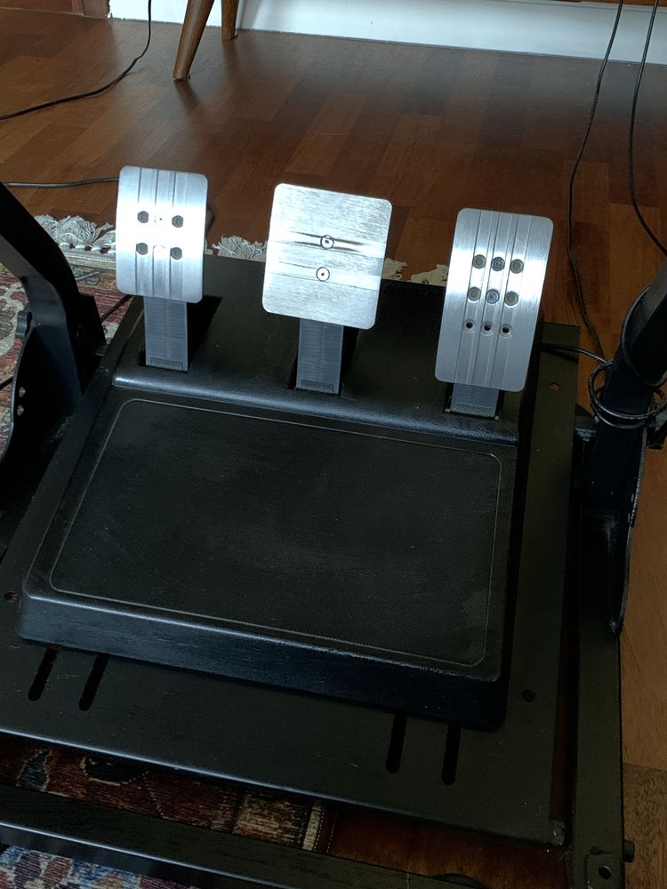 Zestaw kierownicy thrustmaster t300rs