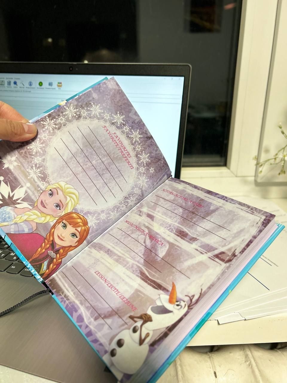 Детский блокнот-ежедневник Frozen Disney.
