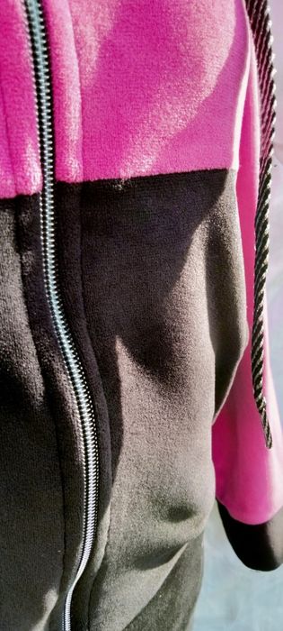 Спортивний костюм на дівчинку