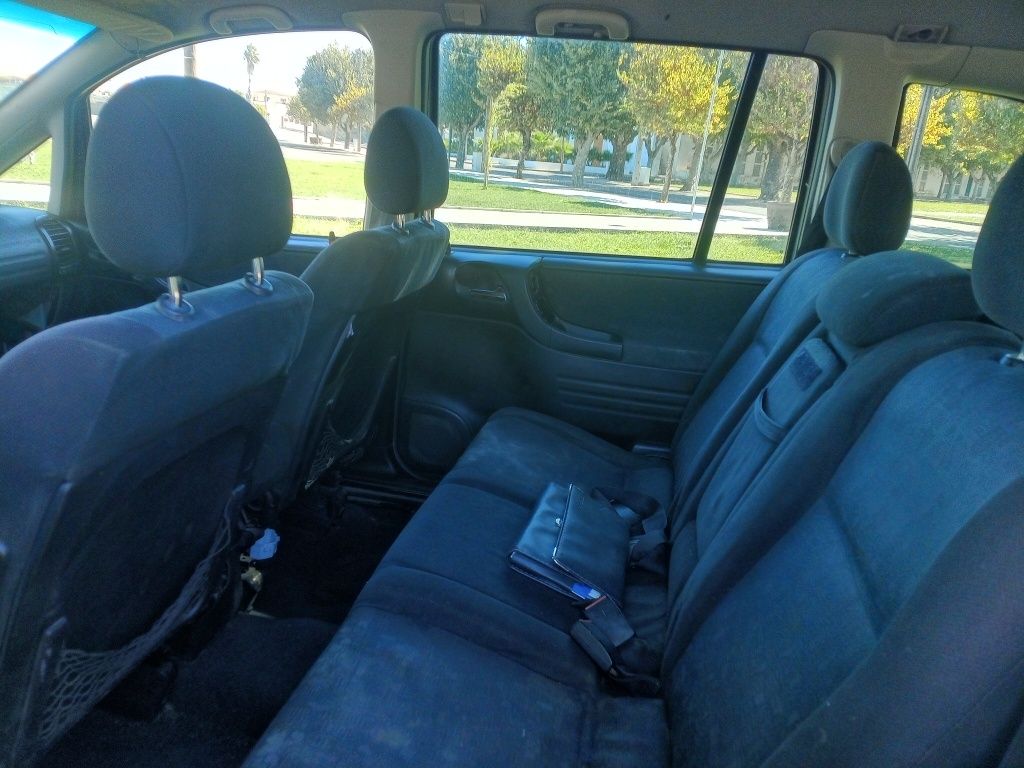 Opel Zafira 2.0 gasóleo