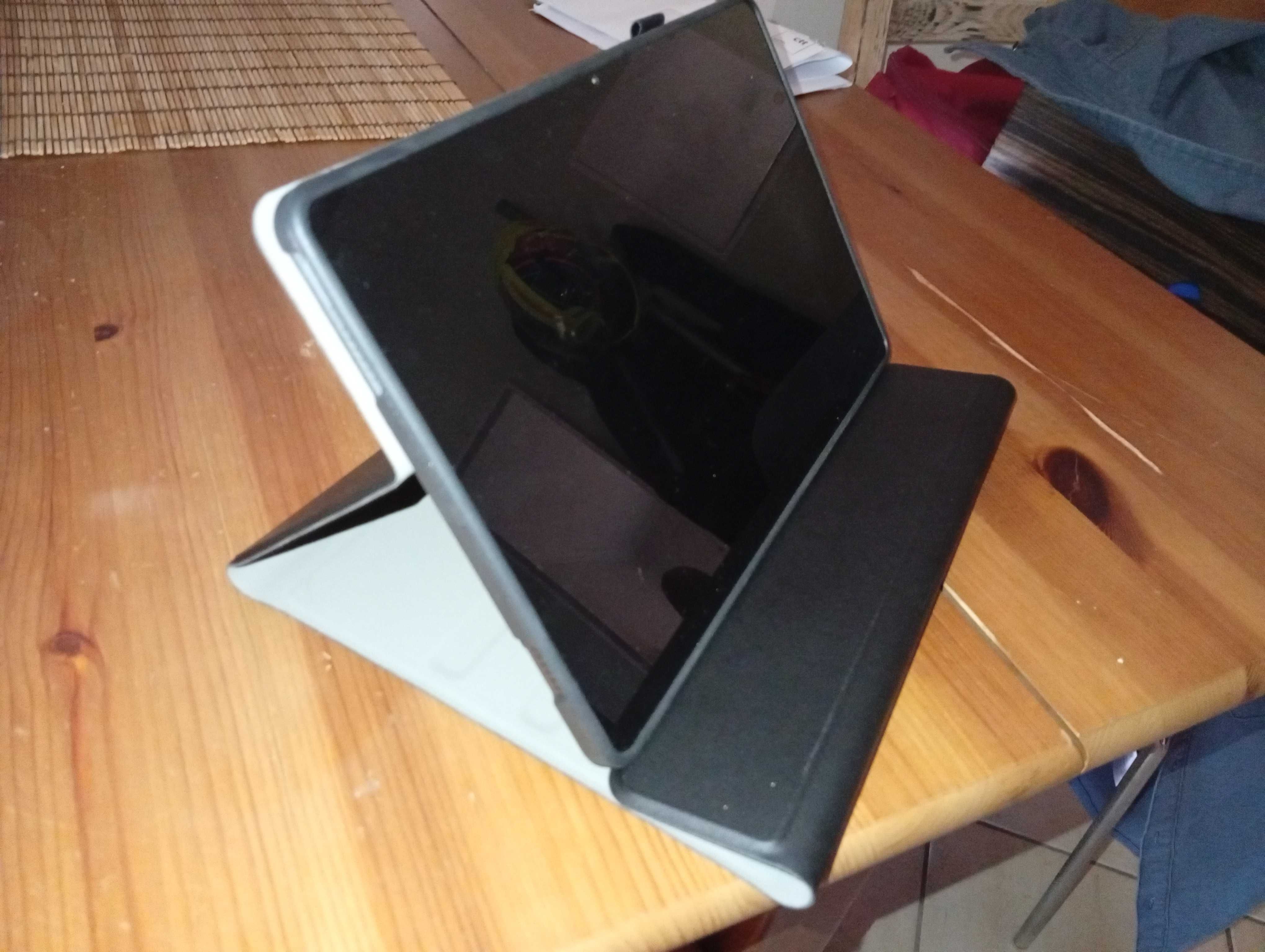 Lenovo Tab M10 plus (128Gb ROM + 4 GB RAM) com capa