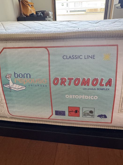 Cama casal usada por apenas 1 pessoa, com estrutura de ferro