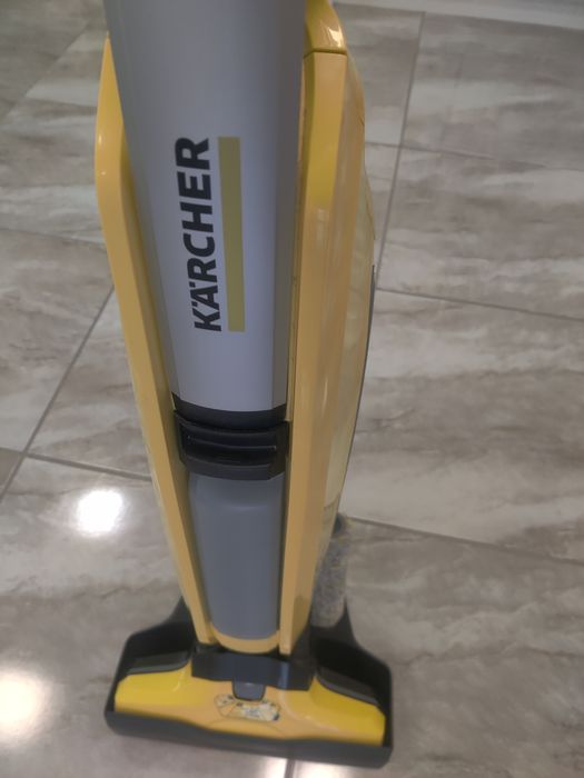 Пилосос мийний KARCHER FC 5 як новий