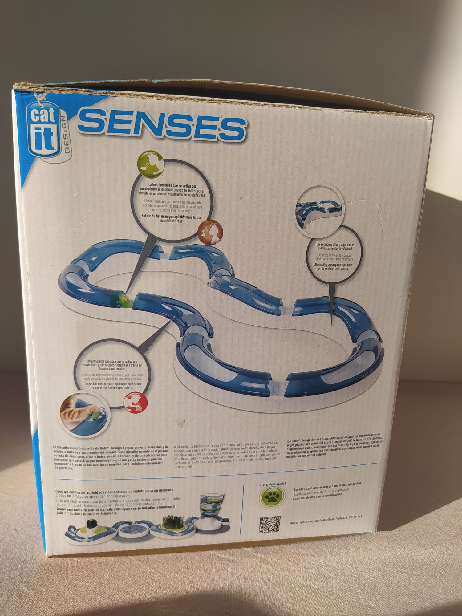 Tor do zabawy dla kota Catit Senses świecące kule