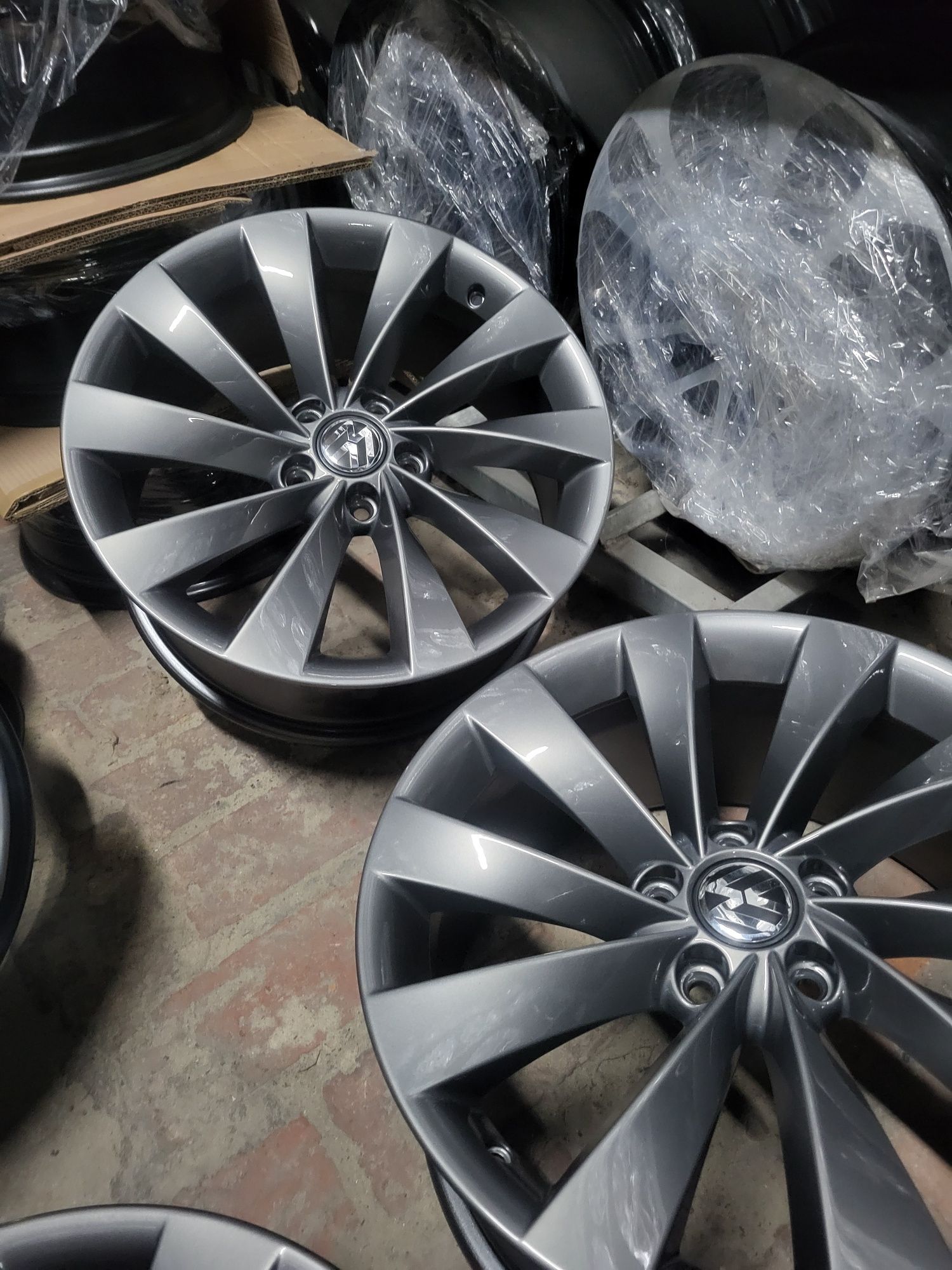 Felgi  18 5x112 Vw Passat b5 b6 b7 b8 arteon  Tiguan Sirocco skoda sea